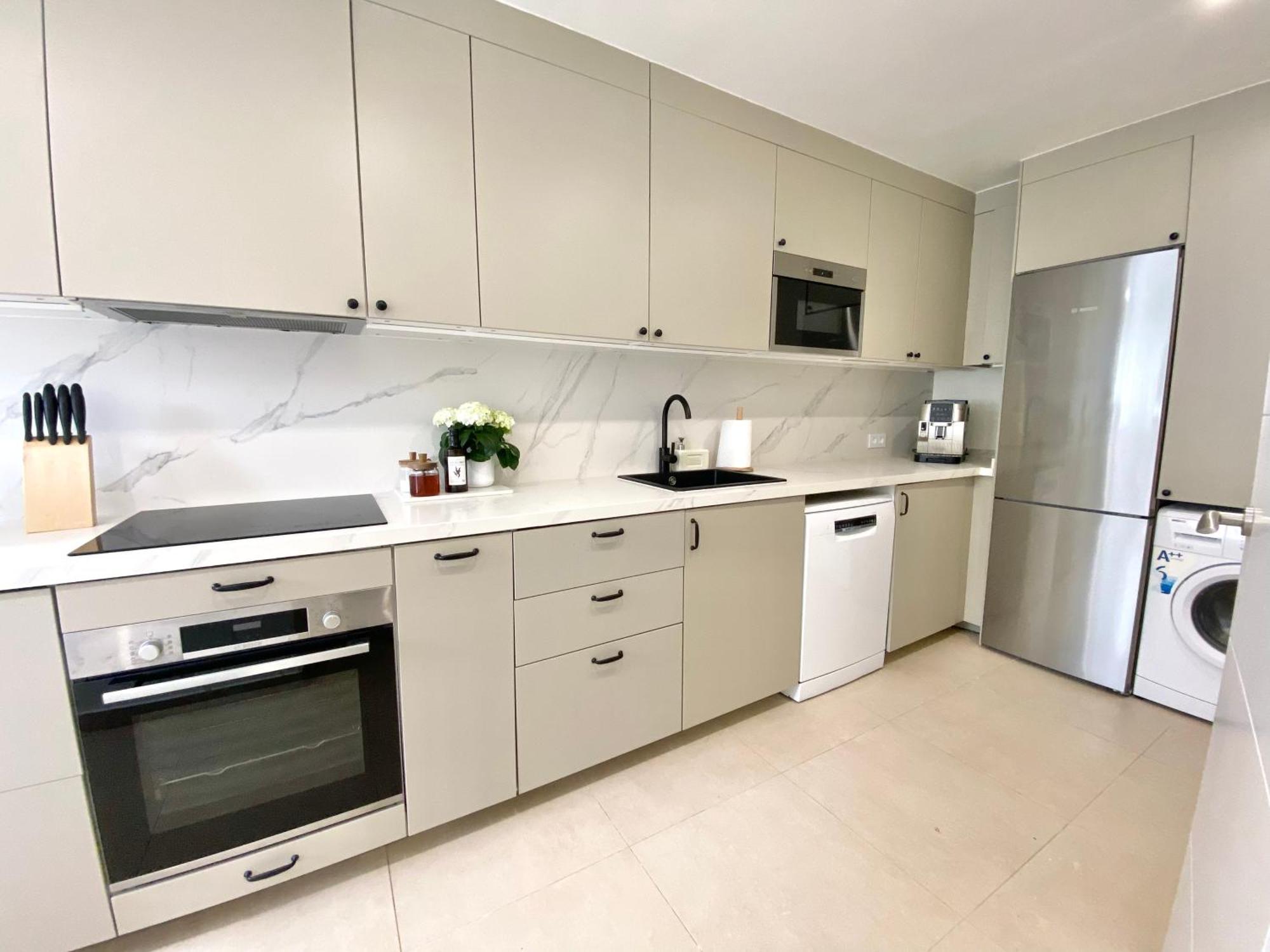 Townhouse W/sea View & Garden Holiday home *