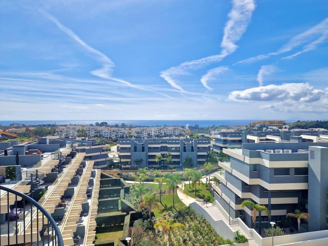 Sr Oasis 325 2 Bdr Penthouse With Sea View * Estepona