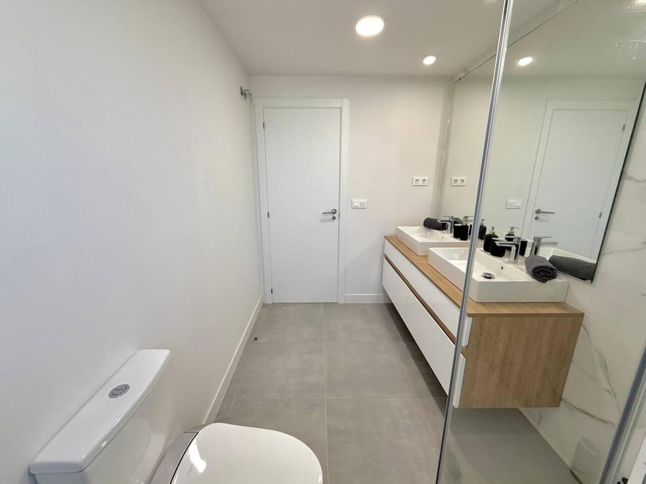 Sr Oasis 325 2 Bdr Penthouse With Sea View Estepona