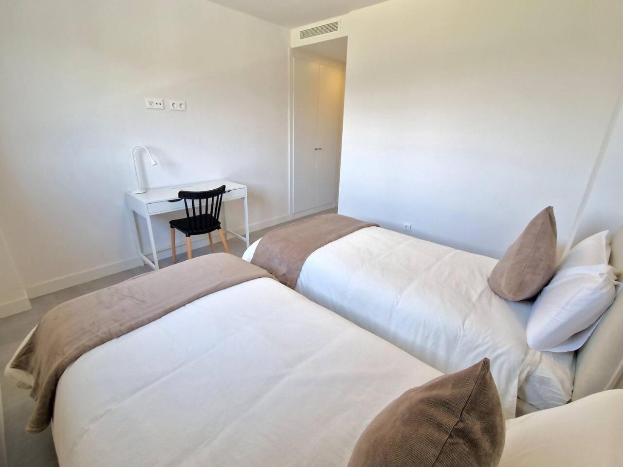 Sr Oasis 325 2 Bdr Penthouse With Sea View