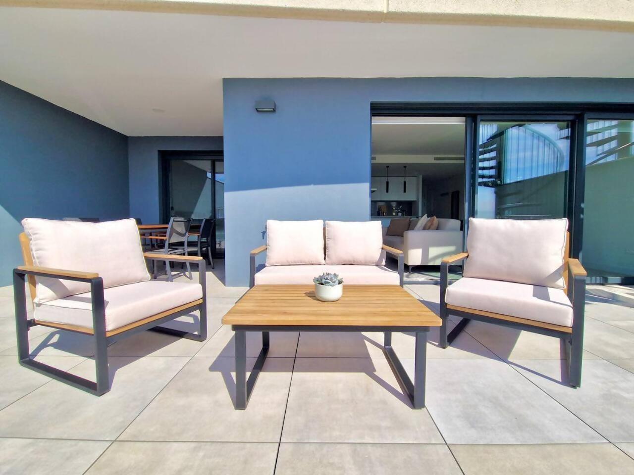 Sr Oasis 325 2 Bdr Penthouse With Sea View Estepona
