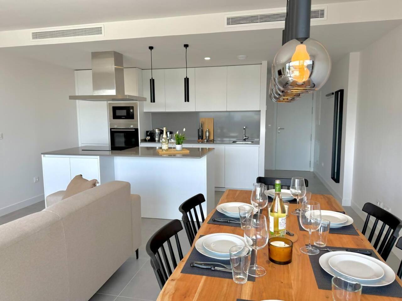 Sr Oasis 325 2 Bdr Penthouse With Sea View Apartment