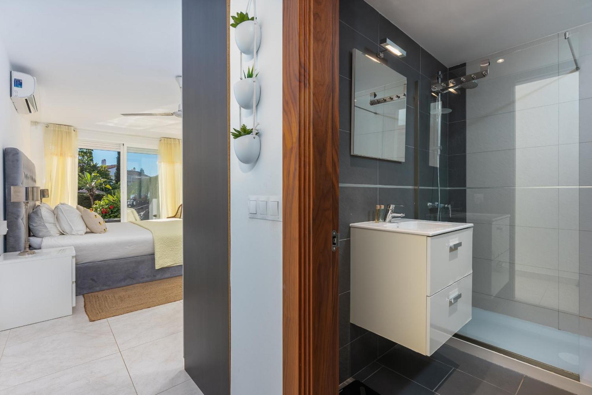 Cozy 3-bedroom Ground Floor With Large Garden *