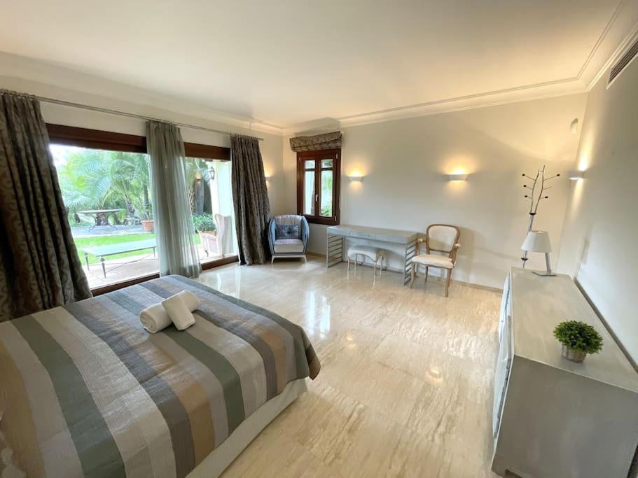 Villa 13 Bdrms Rancho Huge Garden Breathtaking Views! Estepona