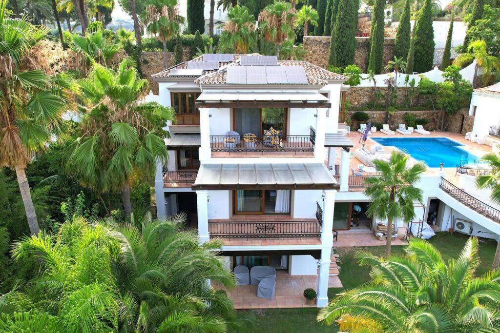 Villa 13 Bdrms Rancho Huge Garden Breathtaking Views!