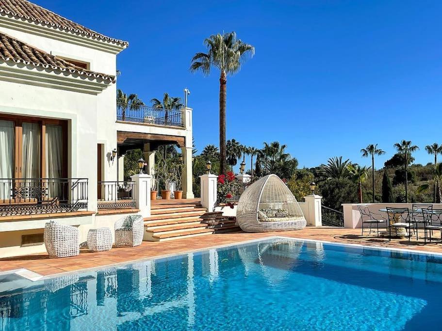Villa 13 Bdrms Rancho Huge Garden Breathtaking Views!
