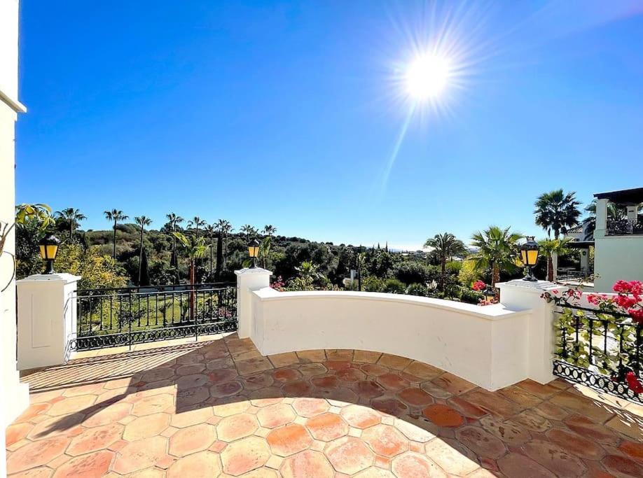 13 Bdrms Rancho Huge Garden Breathtaking Views! *