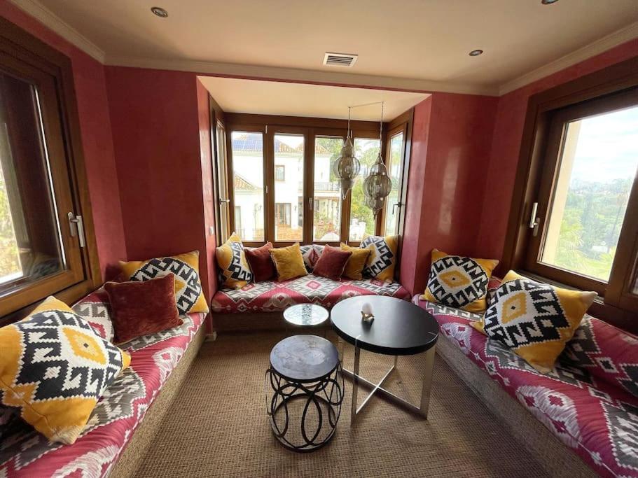13 Bdrms Rancho Huge Garden Breathtaking Views! Villa *