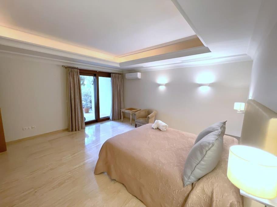 Villa 13 Bdrms Rancho Huge Garden Breathtaking Views! *