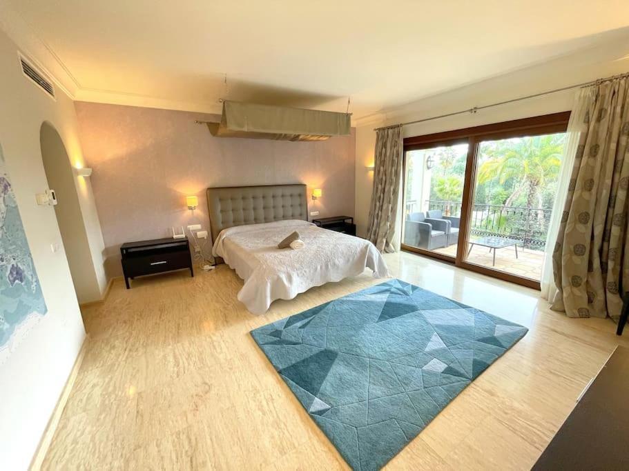 13 Bdrms Rancho Huge Garden Breathtaking Views! * Estepona