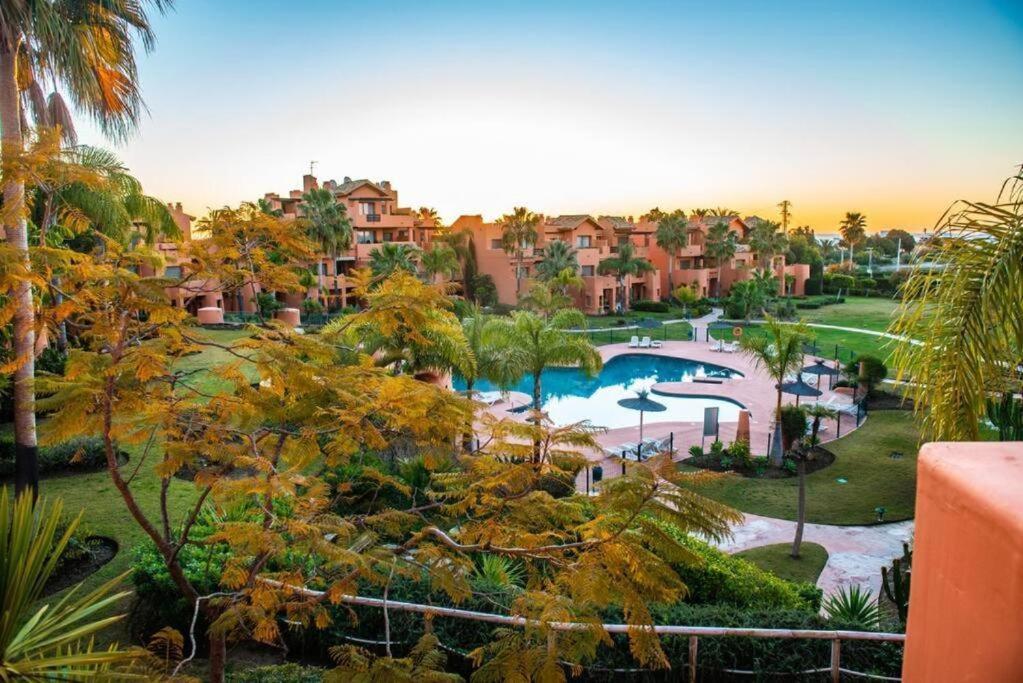 Apartment Sotoserena - Urbanization With Swimming Pools And Gym Estepona