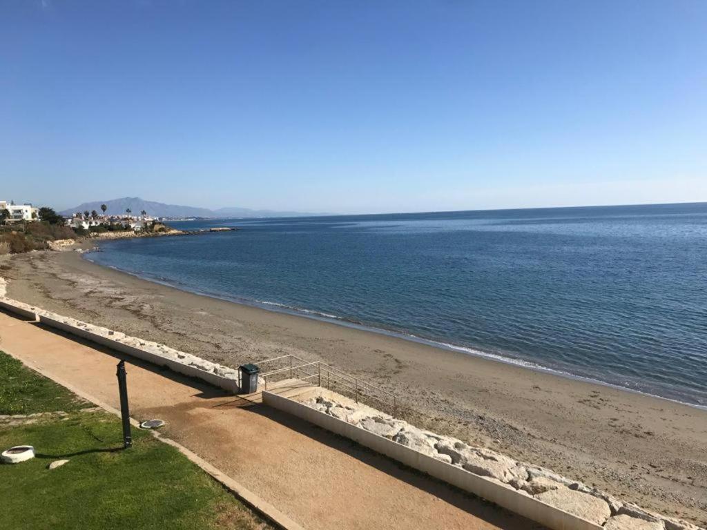 Apartment Magnificent Front Sea Views Estepona