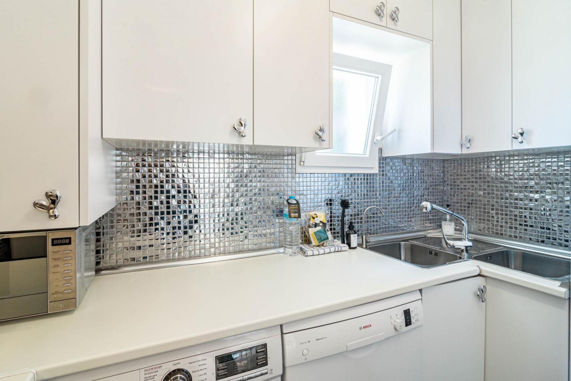 Ben32- Townhouse, By Roomservice Сasa de vacaciones *