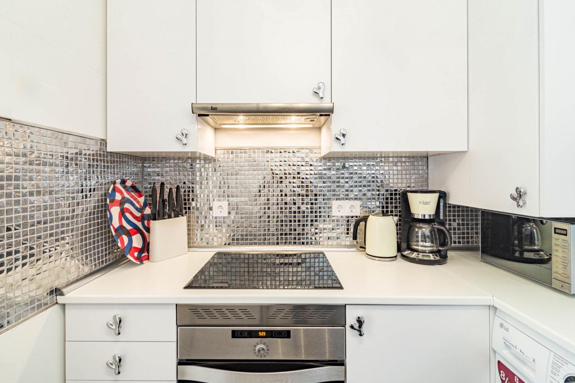 Ben32- Townhouse, By Roomservice Сasa de vacaciones *