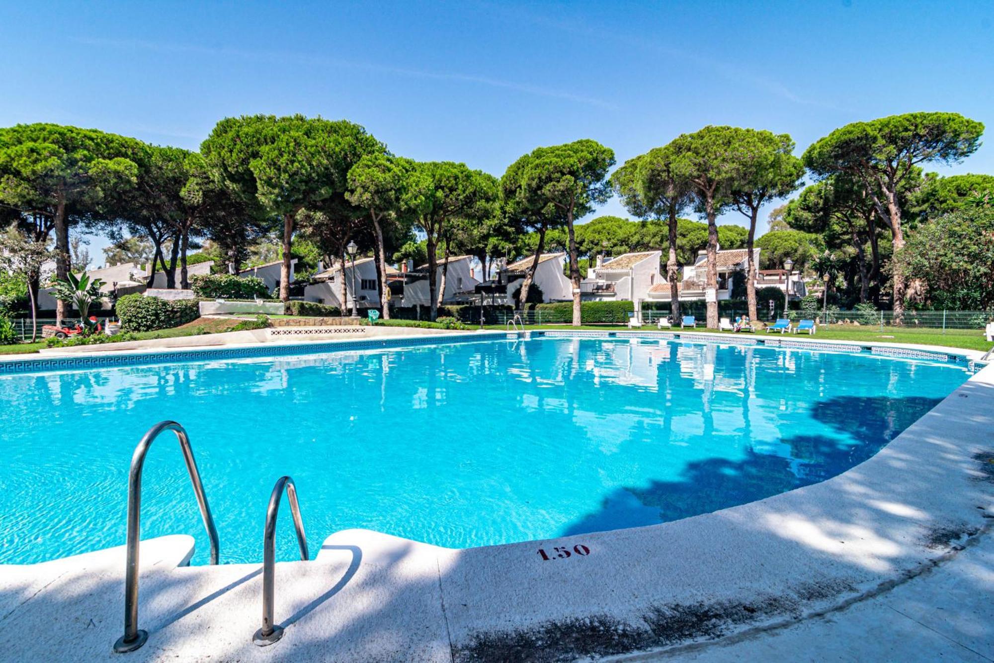 Сasa de vacaciones Ben32- Townhouse, By Roomservice