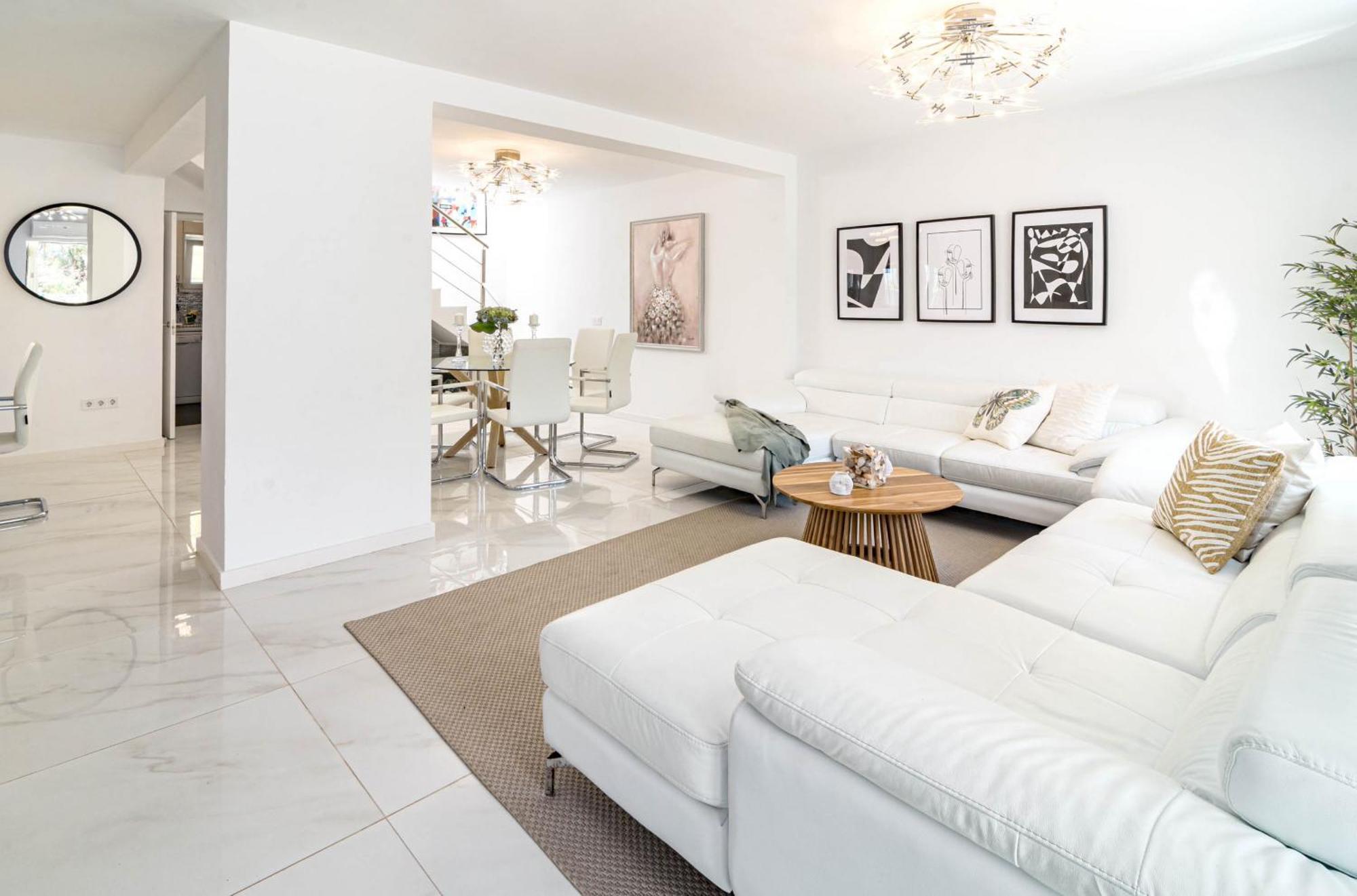 Сasa de vacaciones Ben32- Townhouse, By Roomservice