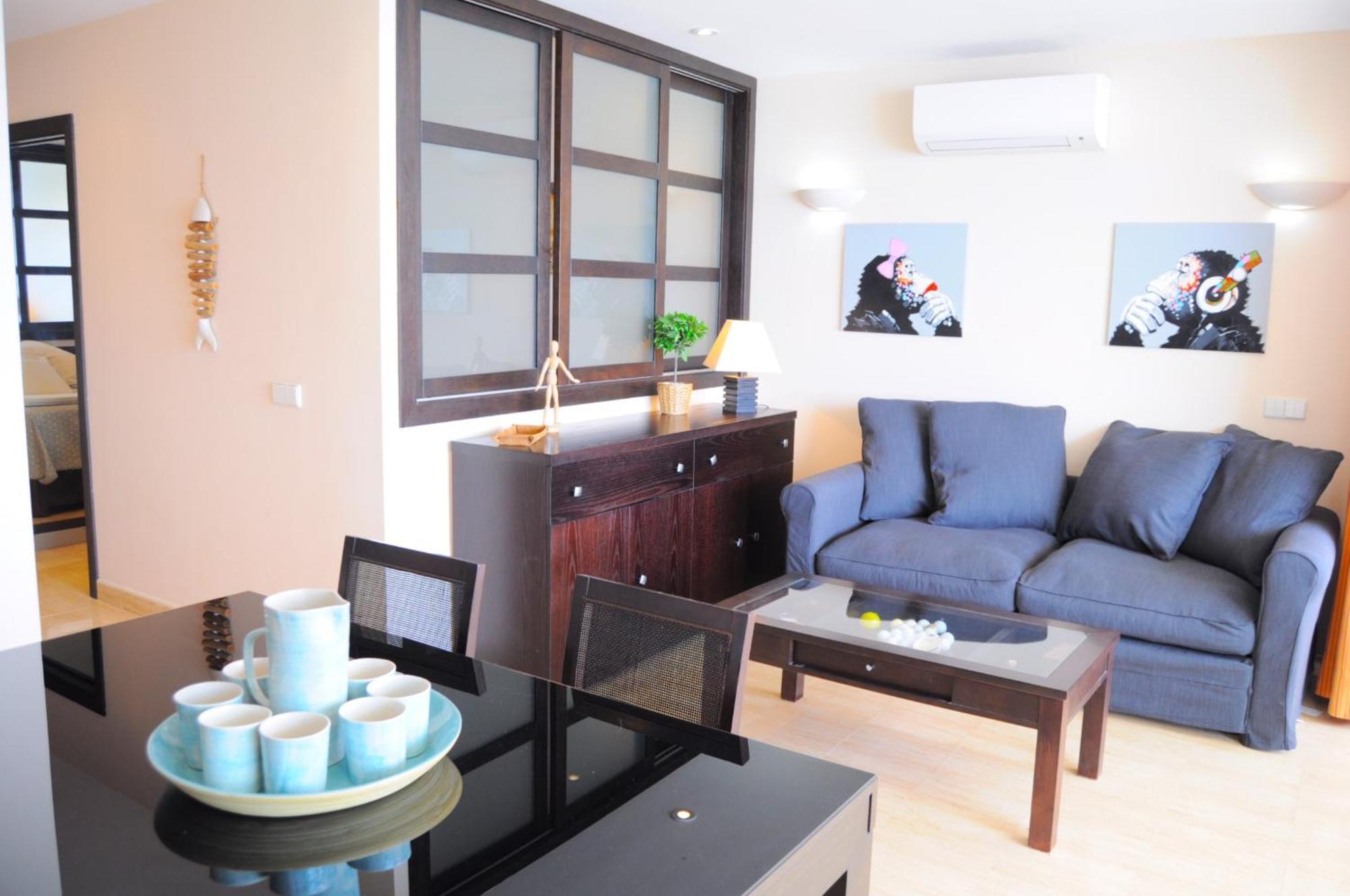 Apartment Magnificent Front Sea Views *