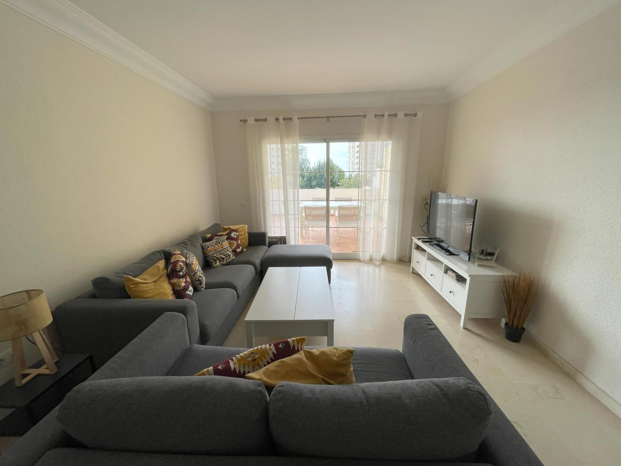 Apartamento Intermobiliaria - Puerto Alto B2 14 Estepona