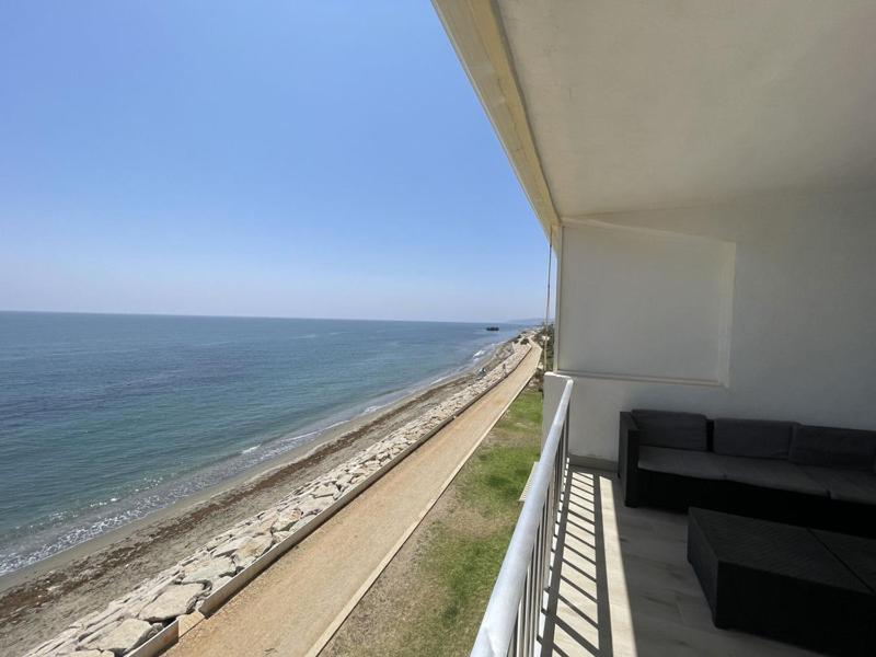 Exclusive Sea View Ehhouse Apartment Estepona