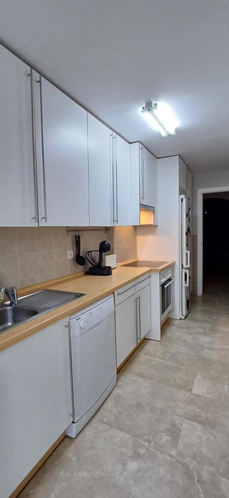 De Tres Muy Espacioso Con Jardines Y Piscinas Apartment