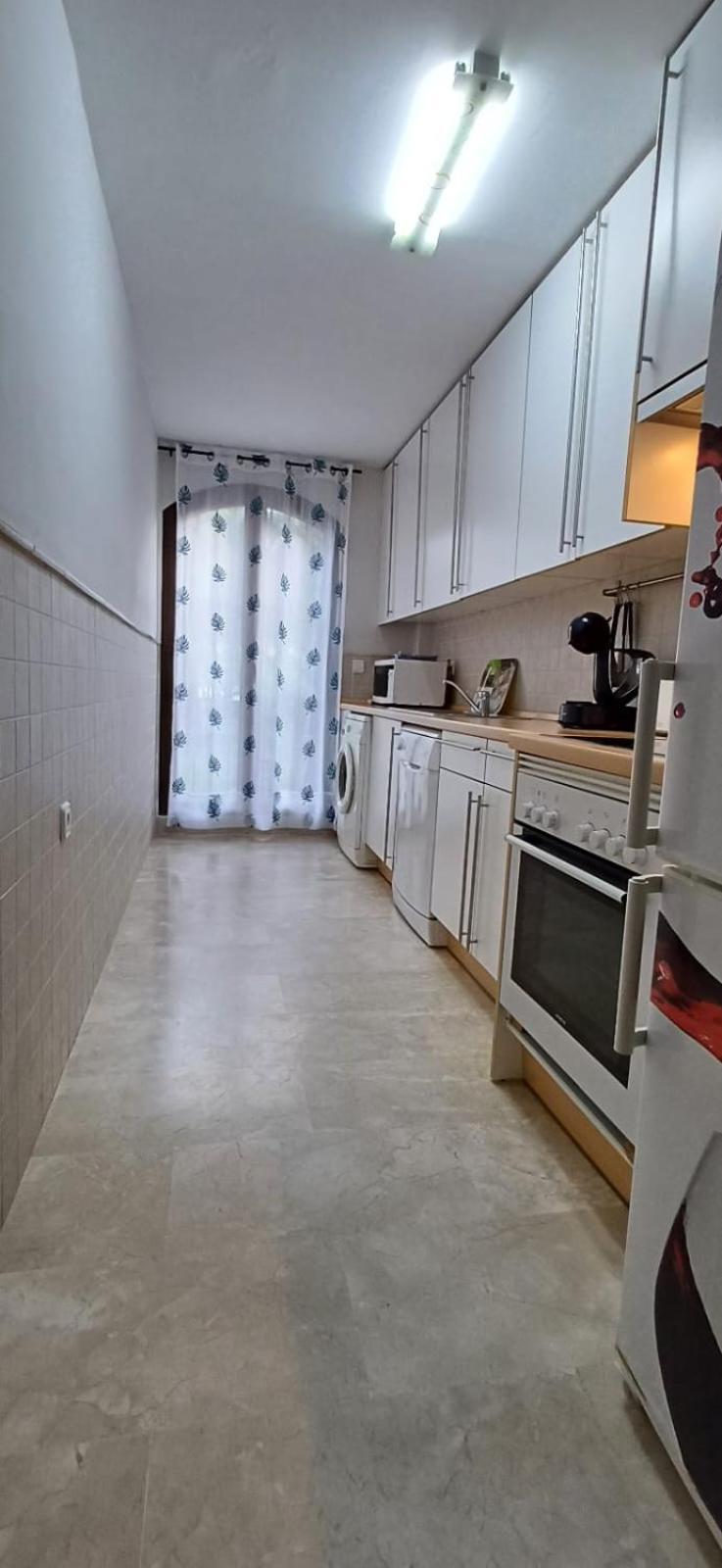 Apartamento De Tres Muy Espacioso Con Jardines Y Piscinas *