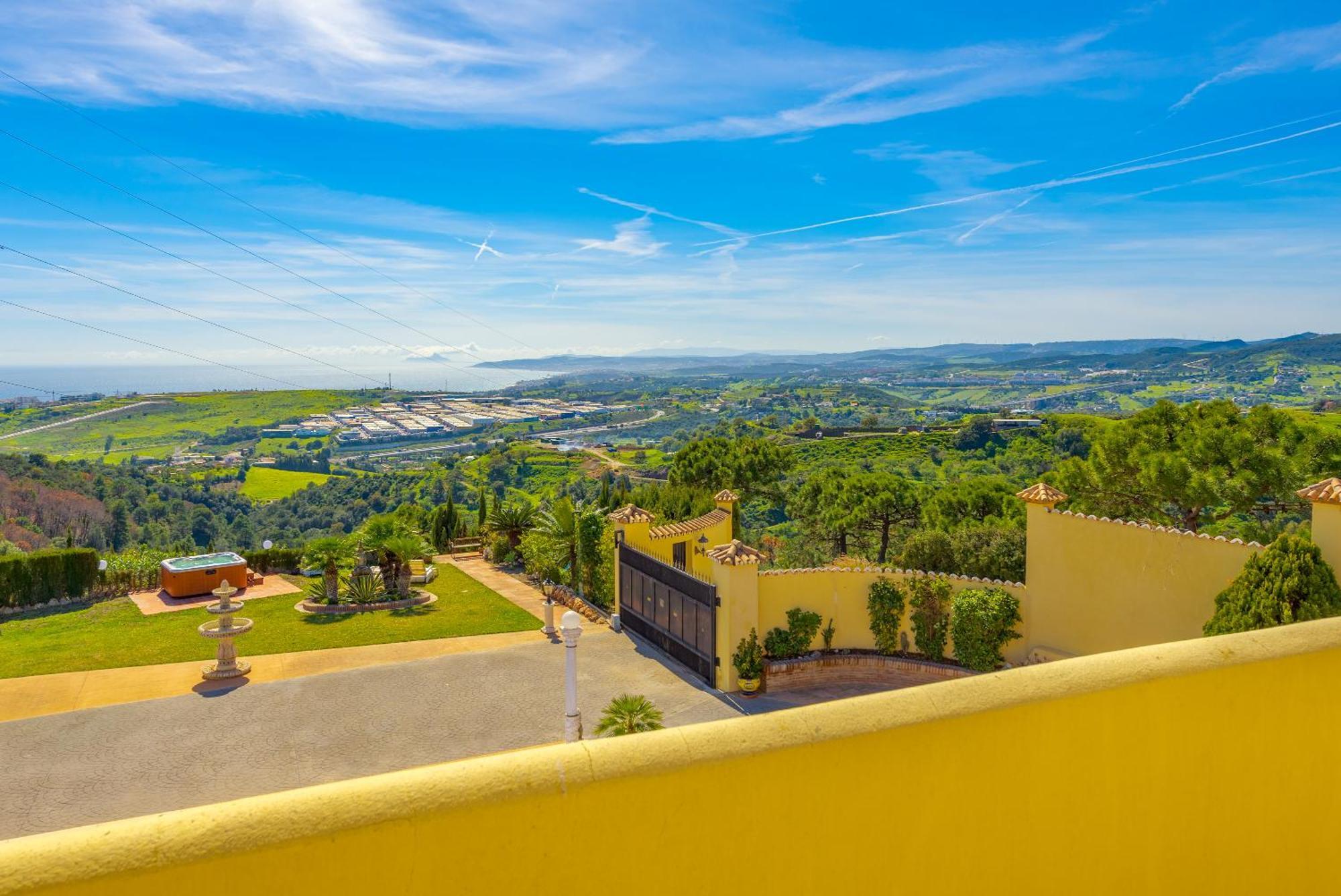 Roca Penthouse *
