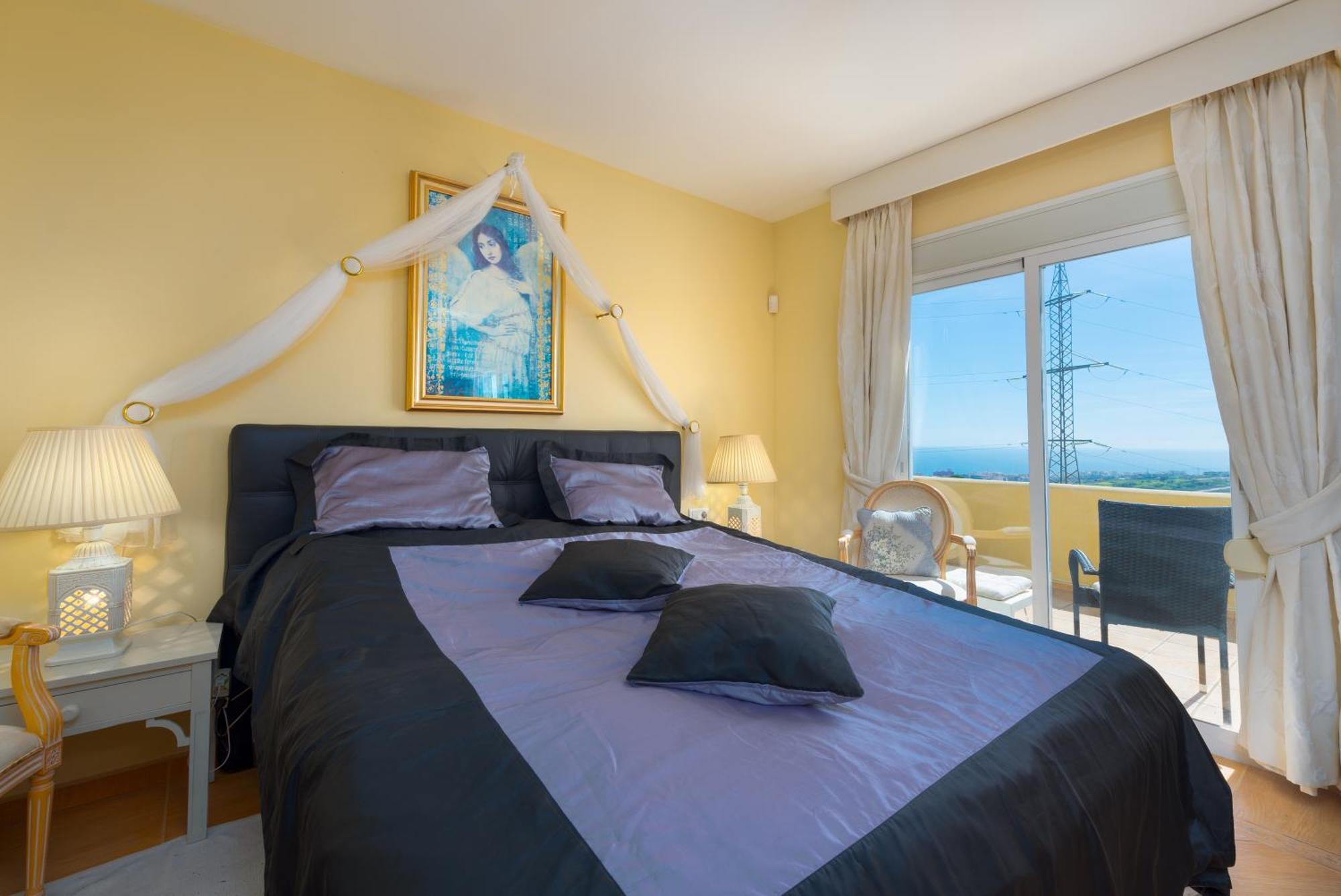 Roca Penthouse Apartment Estepona