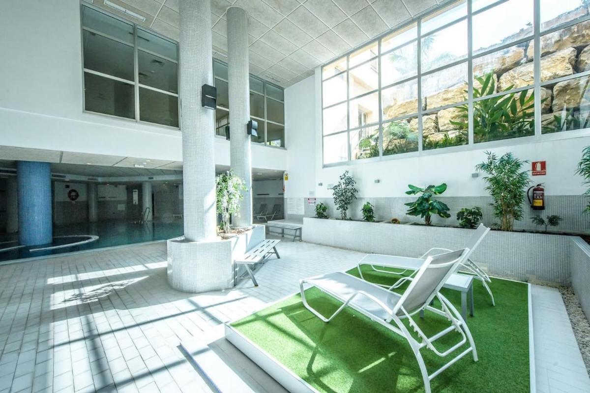 5 Stars Beachfront Paradise - Seaview, Always Heated Pool, Gym, Sauna! Appartement *