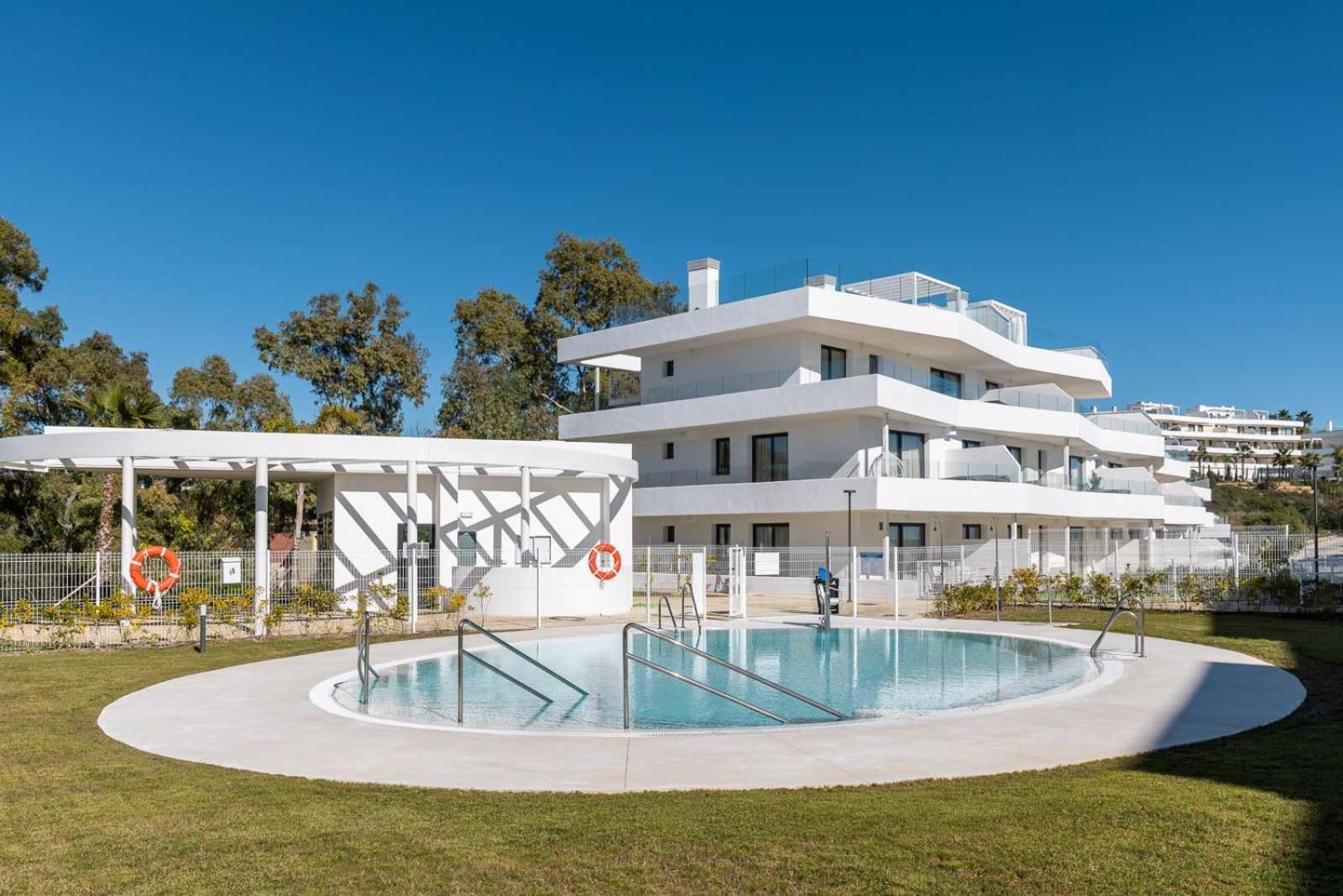 One 80 By Alfresco