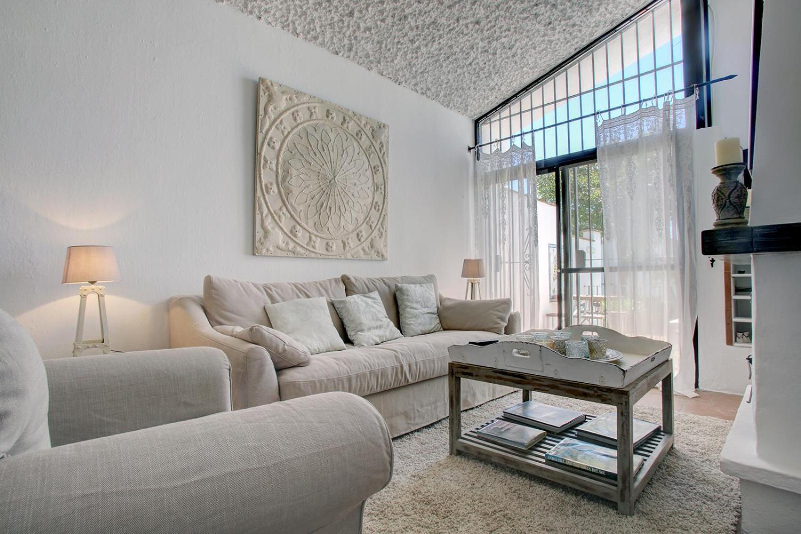 Beachfront Townhouse With Spectacular Seaview