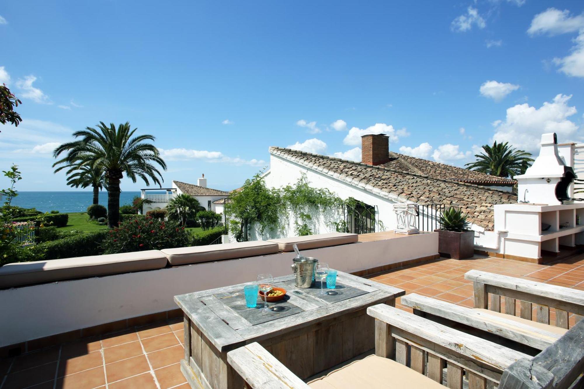 Beachfront Townhouse With Spectacular Seaview Estepona