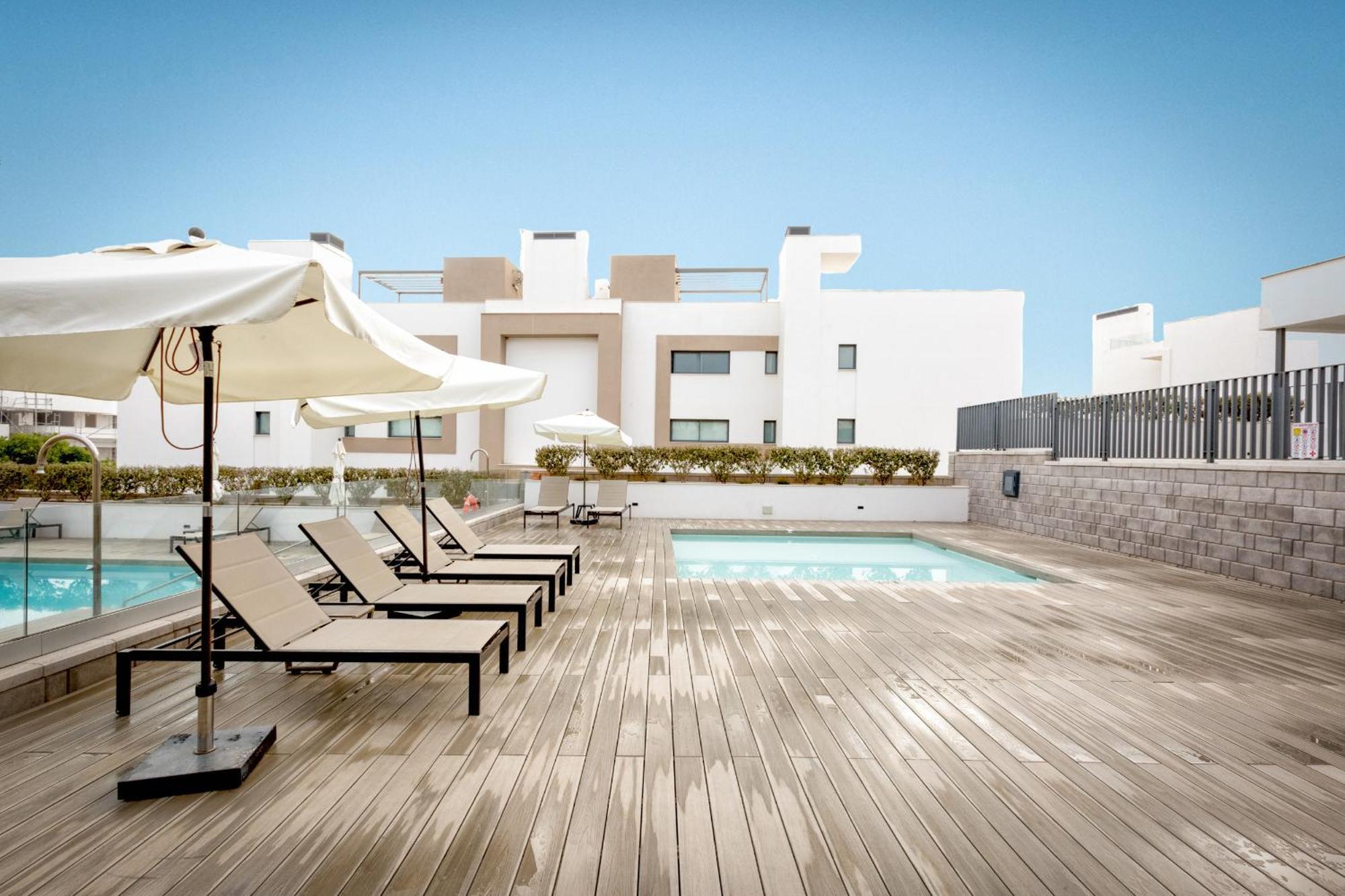 Sb311g - Modern & Well Connected 2 Bed Apartment Estepona