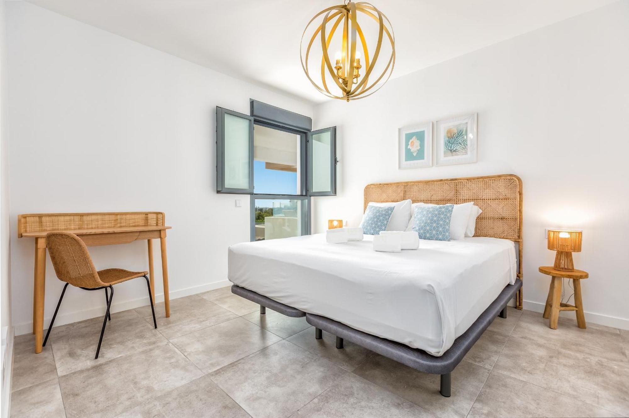 Sb311g - Modern & Well Connected 2 Bed *