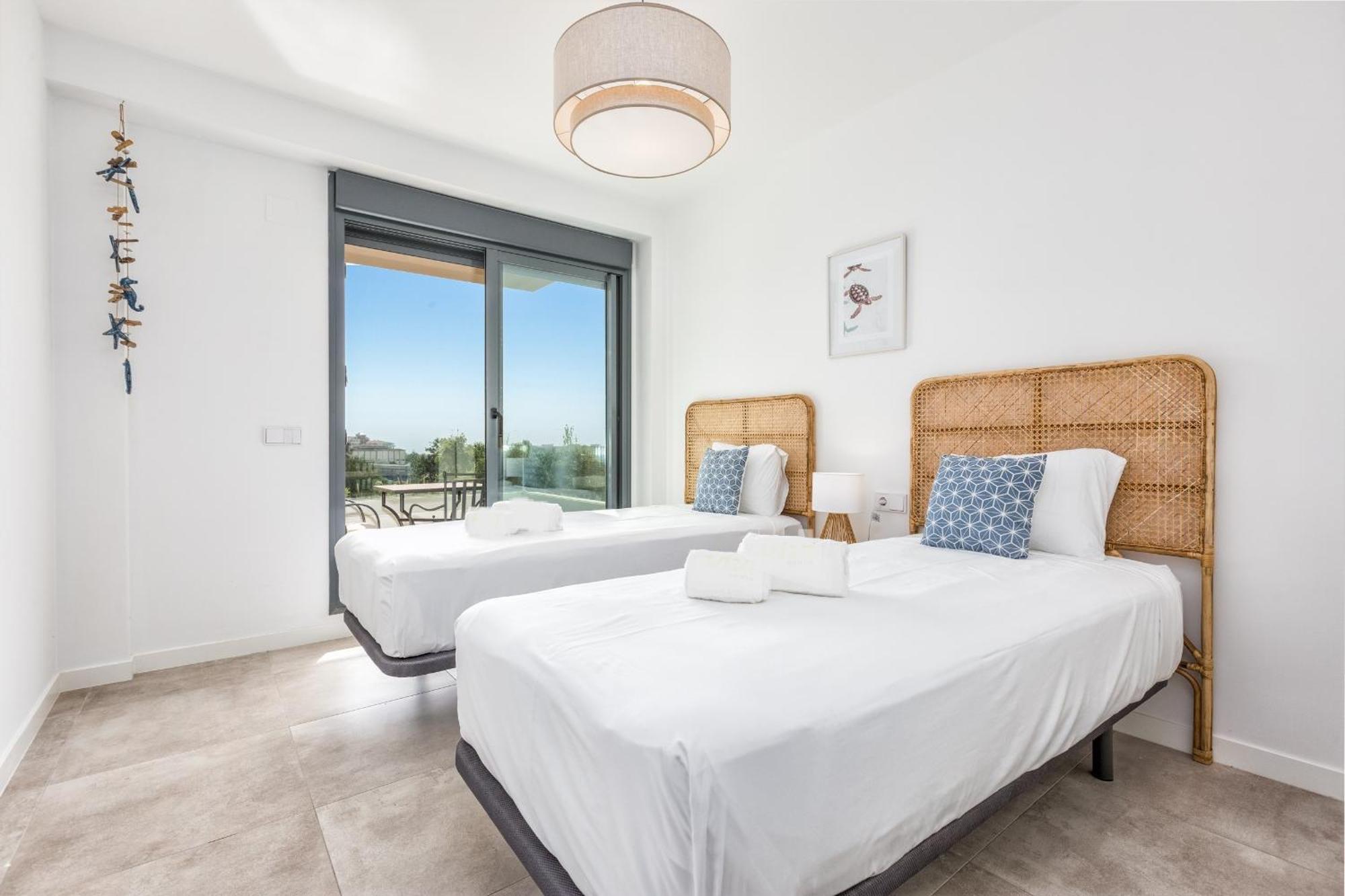 Sb311g - Modern & Well Connected 2 Bed * Estepona