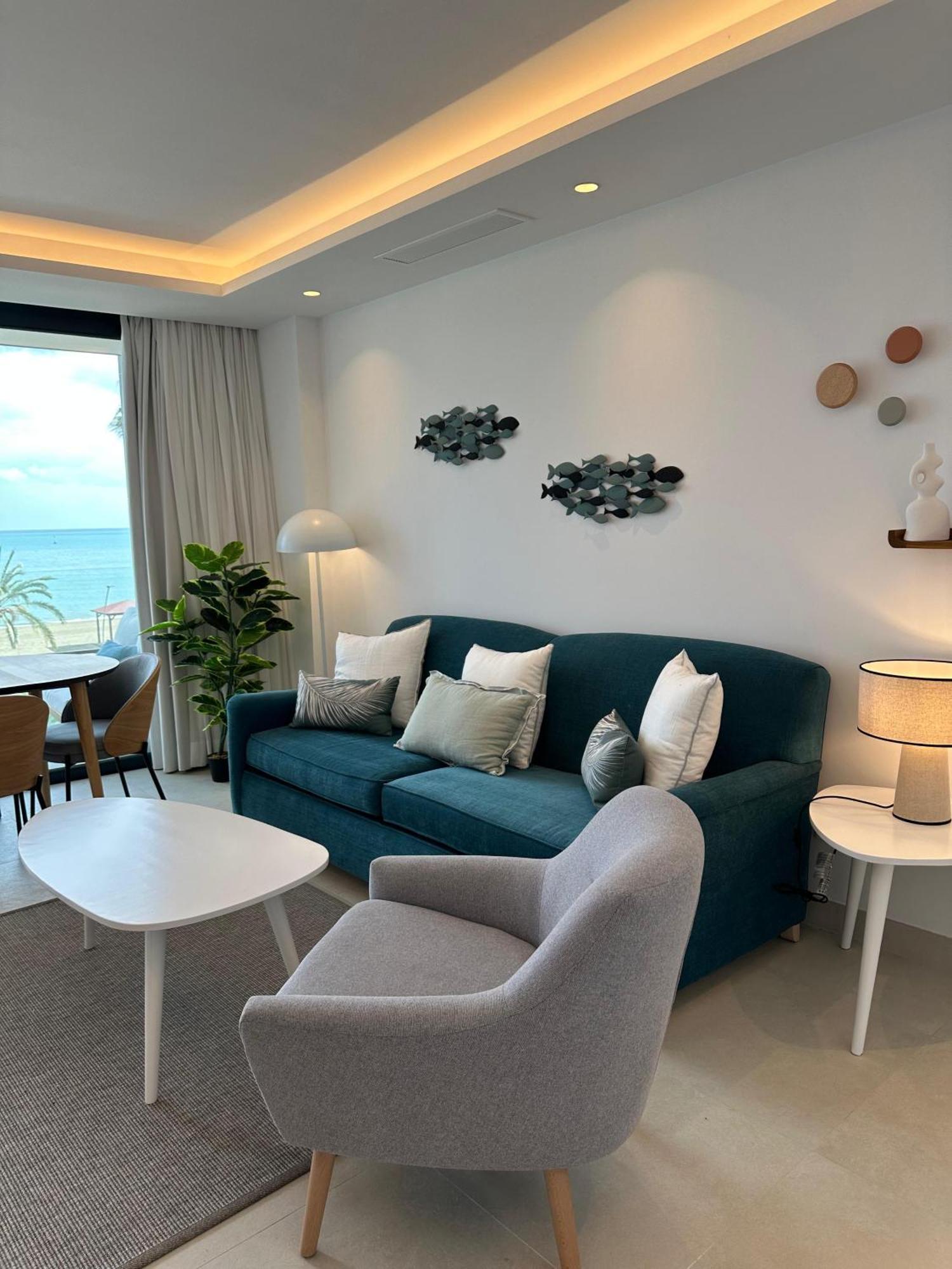 Laviu 2b By Croma Estepona