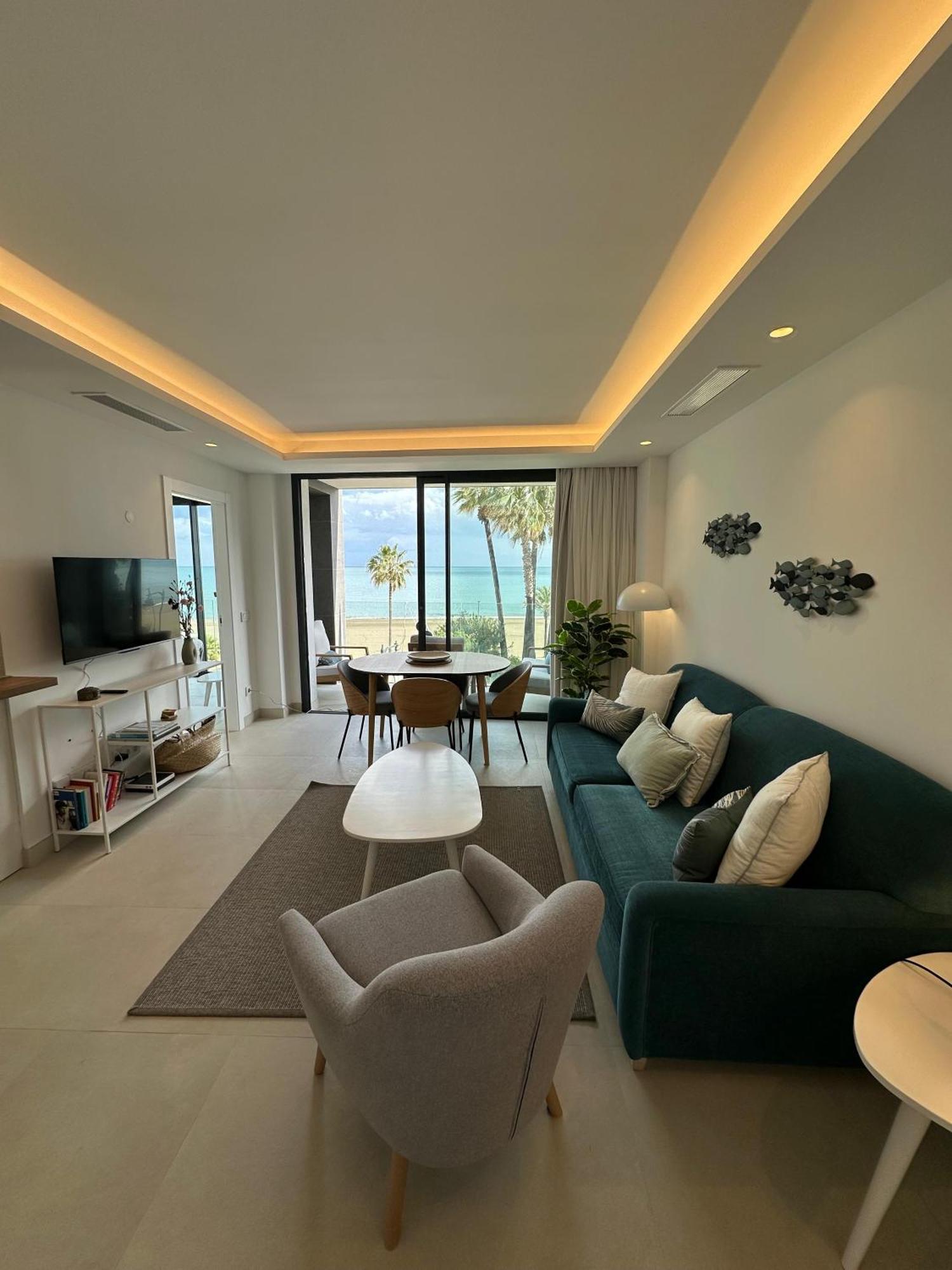 Laviu 2b By Croma * Estepona