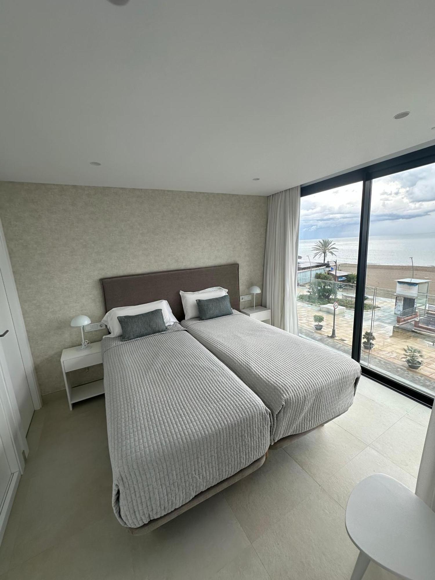 Laviu 2b By Croma Estepona