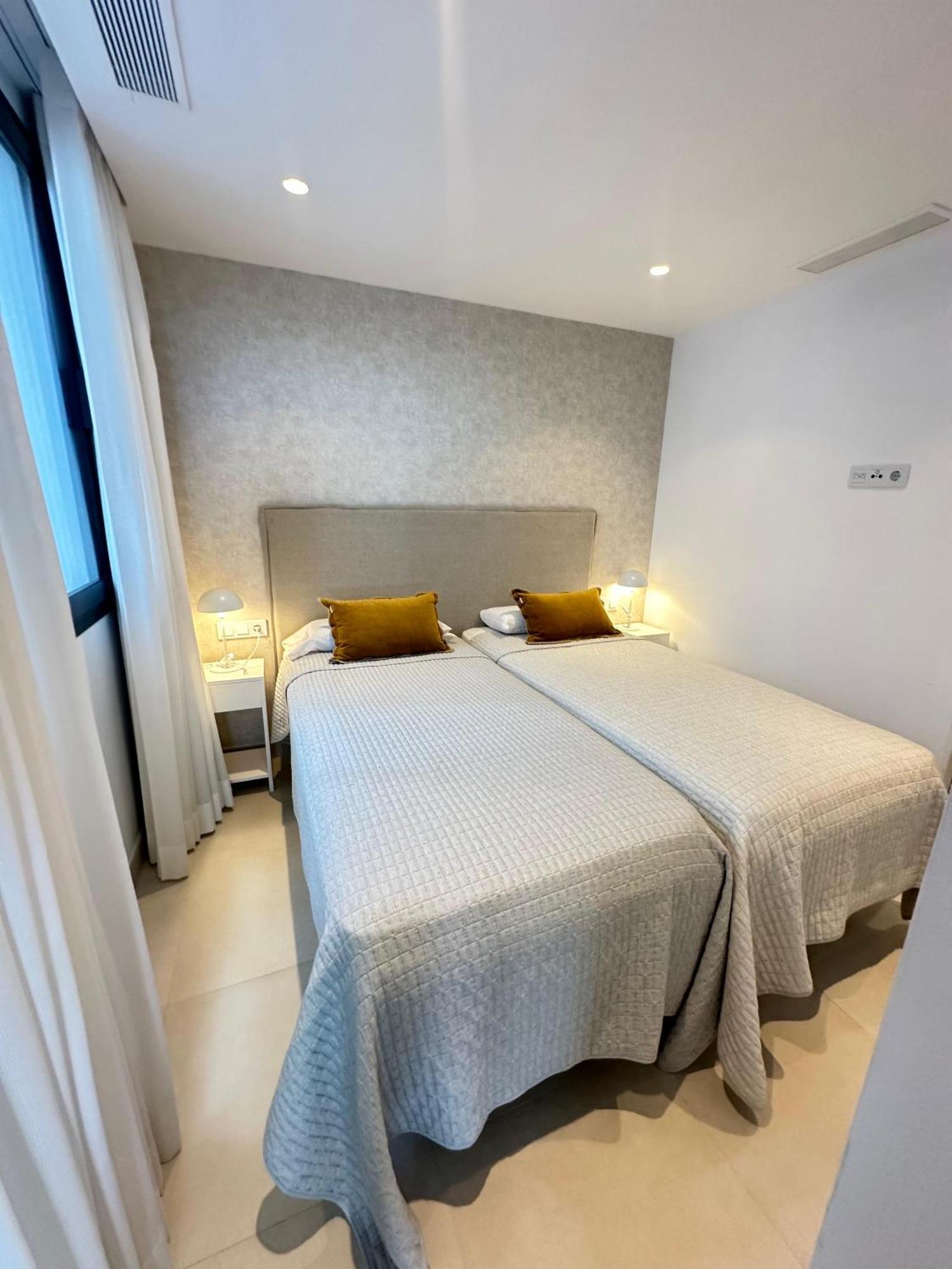 Laviu 2b By Croma * Estepona