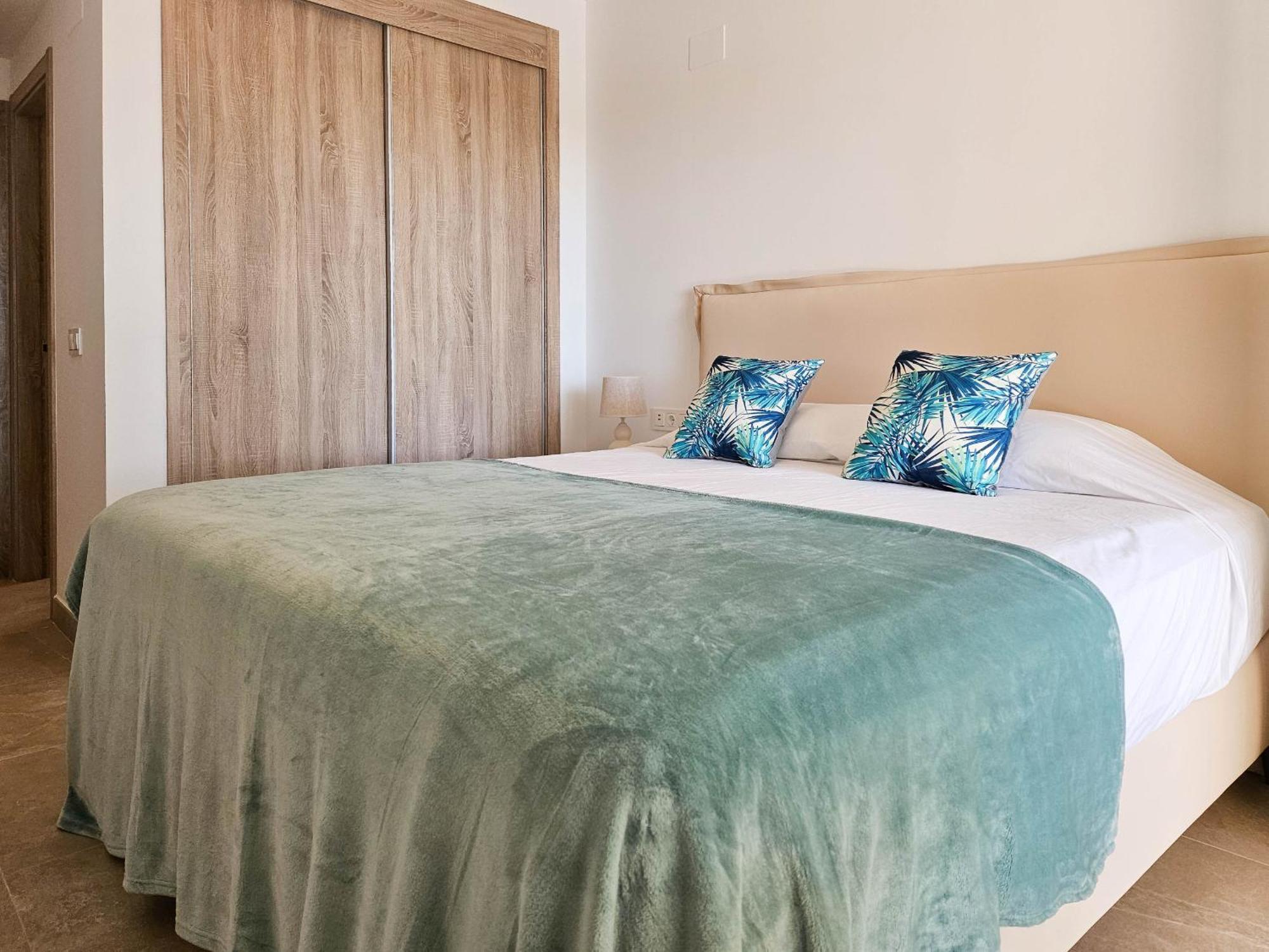 Two Bedroom In Sunny Golf, Apartment