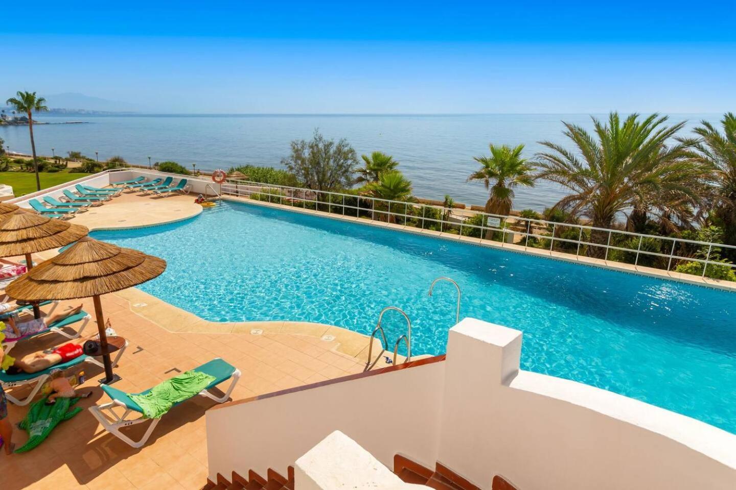 Apartamento Large Beachfront