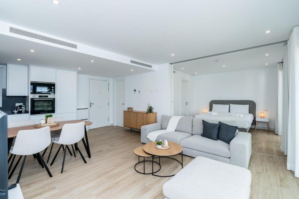 Al4-2115 - - Alcazaba Lagoon Apartment *