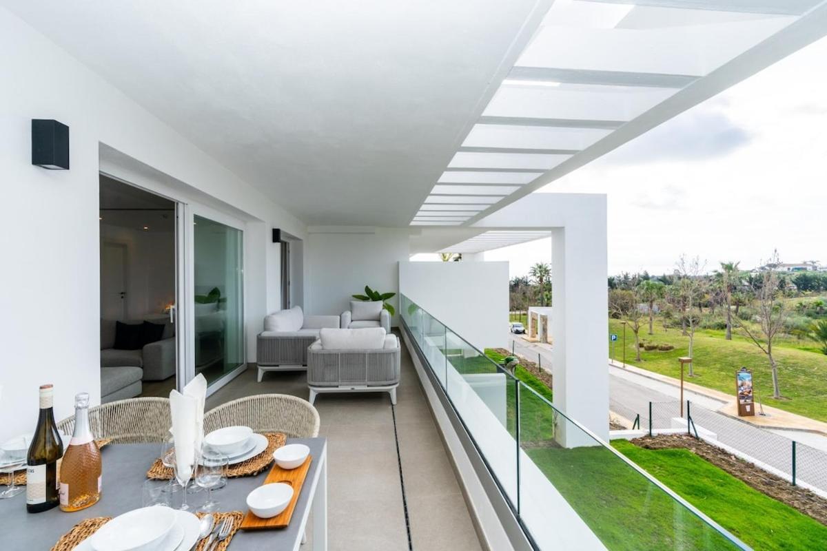 Al4-2115 - - Alcazaba Lagoon *