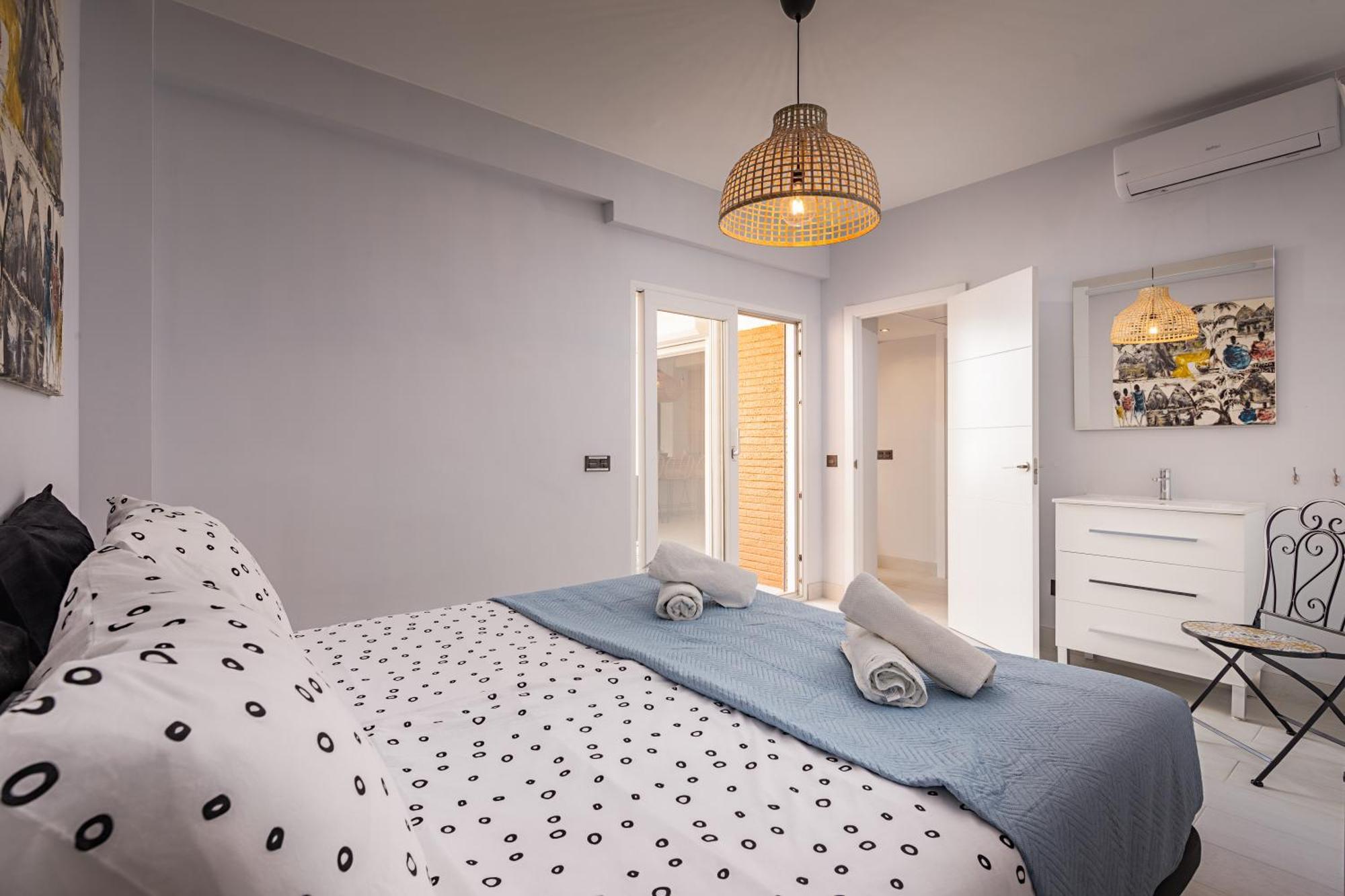 Town Anita Apartment *