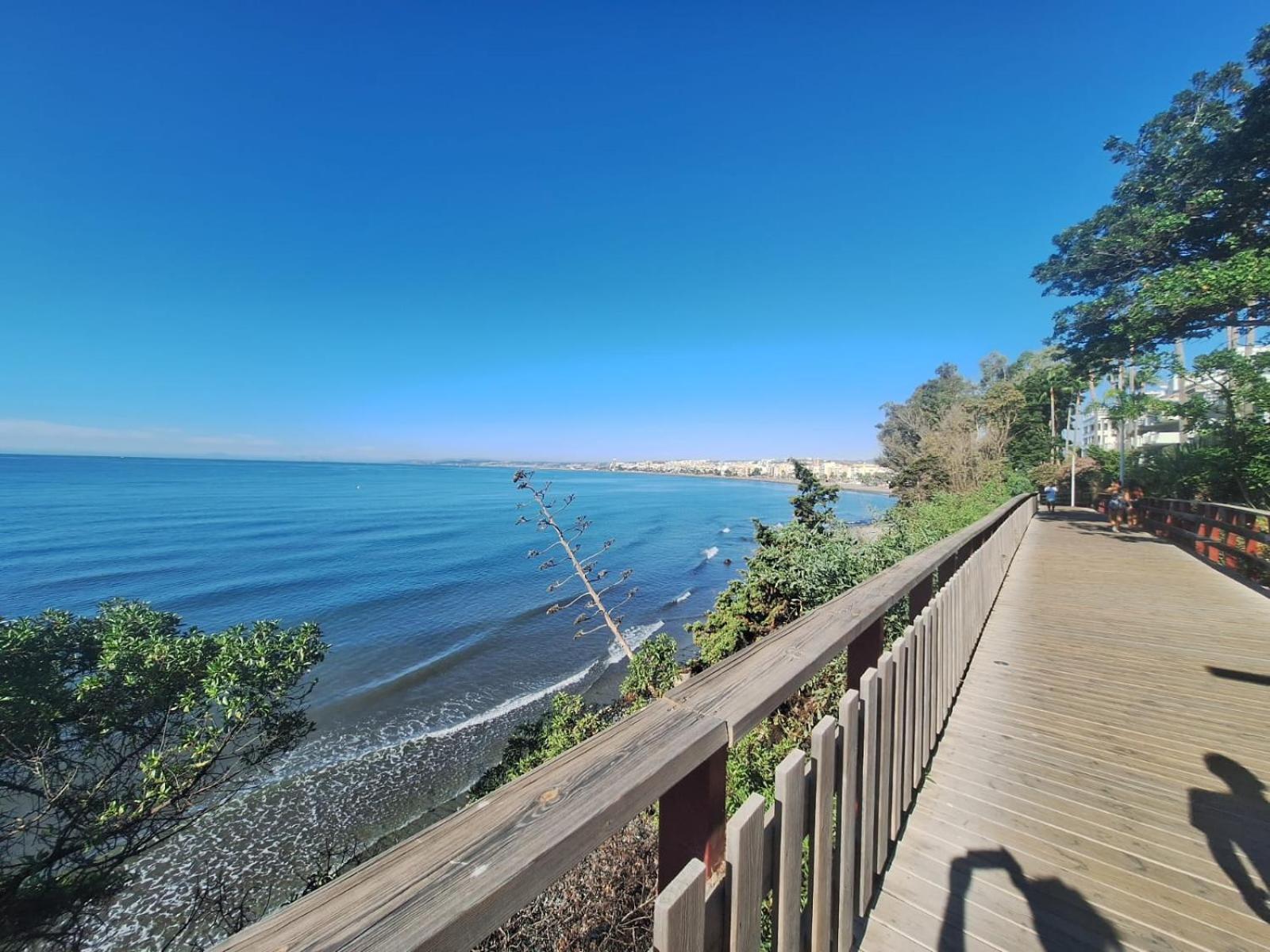 Cadiz - Gerenoveerd Met Groot Balkon & Zeezicht Apartment Estepona