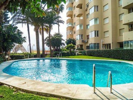 Apartment Estepona Marina, Modern Apartment, Sea Views, Balcony, Sleeps 6, Family Friendly Estepona