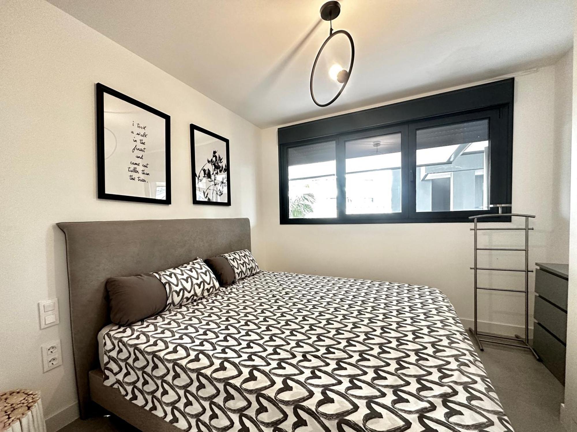 Oasis 325, * Estepona