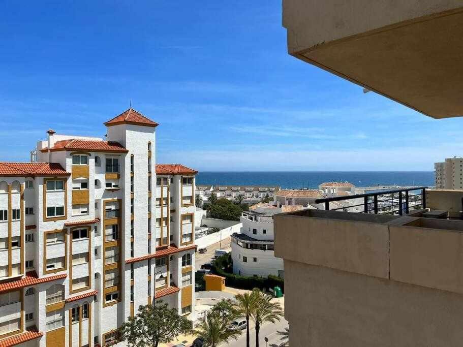 1 Con Garaje Frente Puerto * Estepona