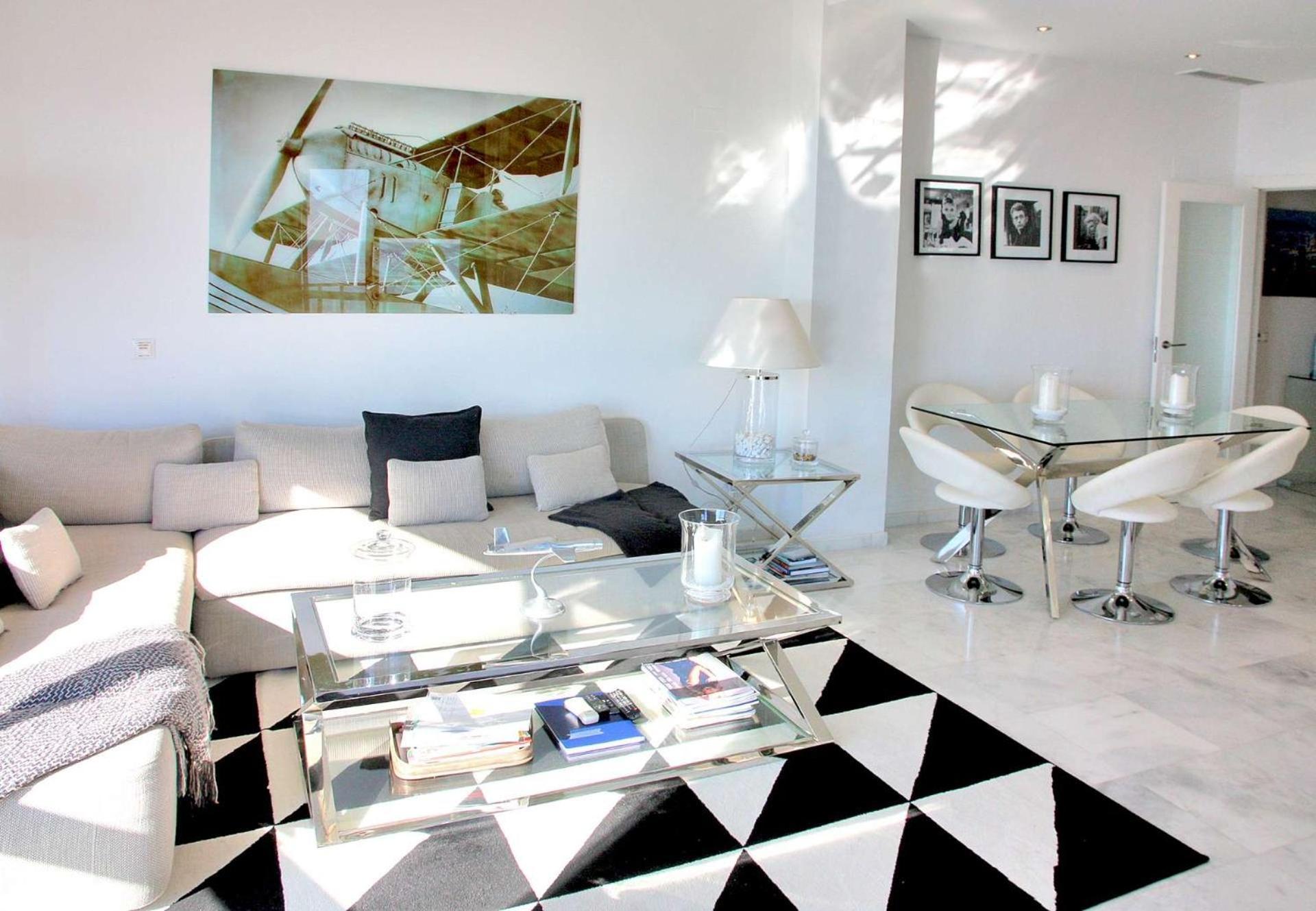 Cosmo Penthouse Sea Views * Estepona