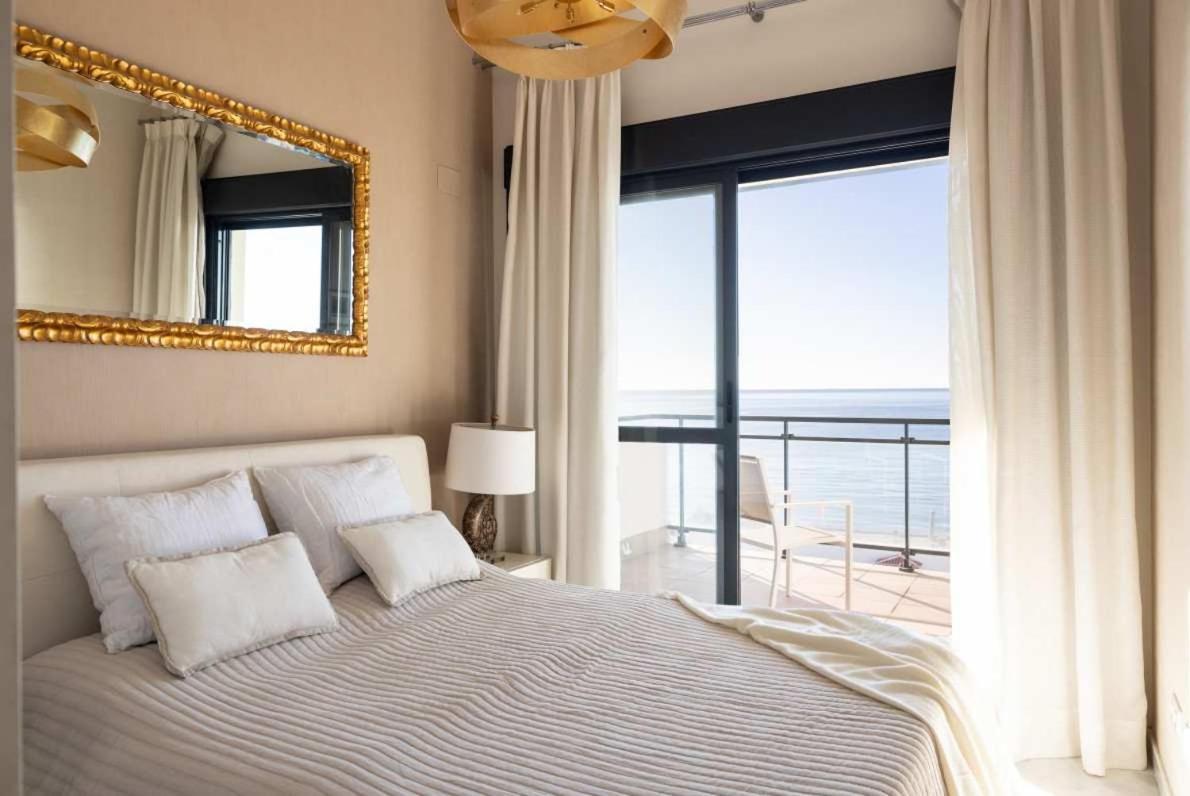 Cosmo Penthouse Sea Views * Estepona