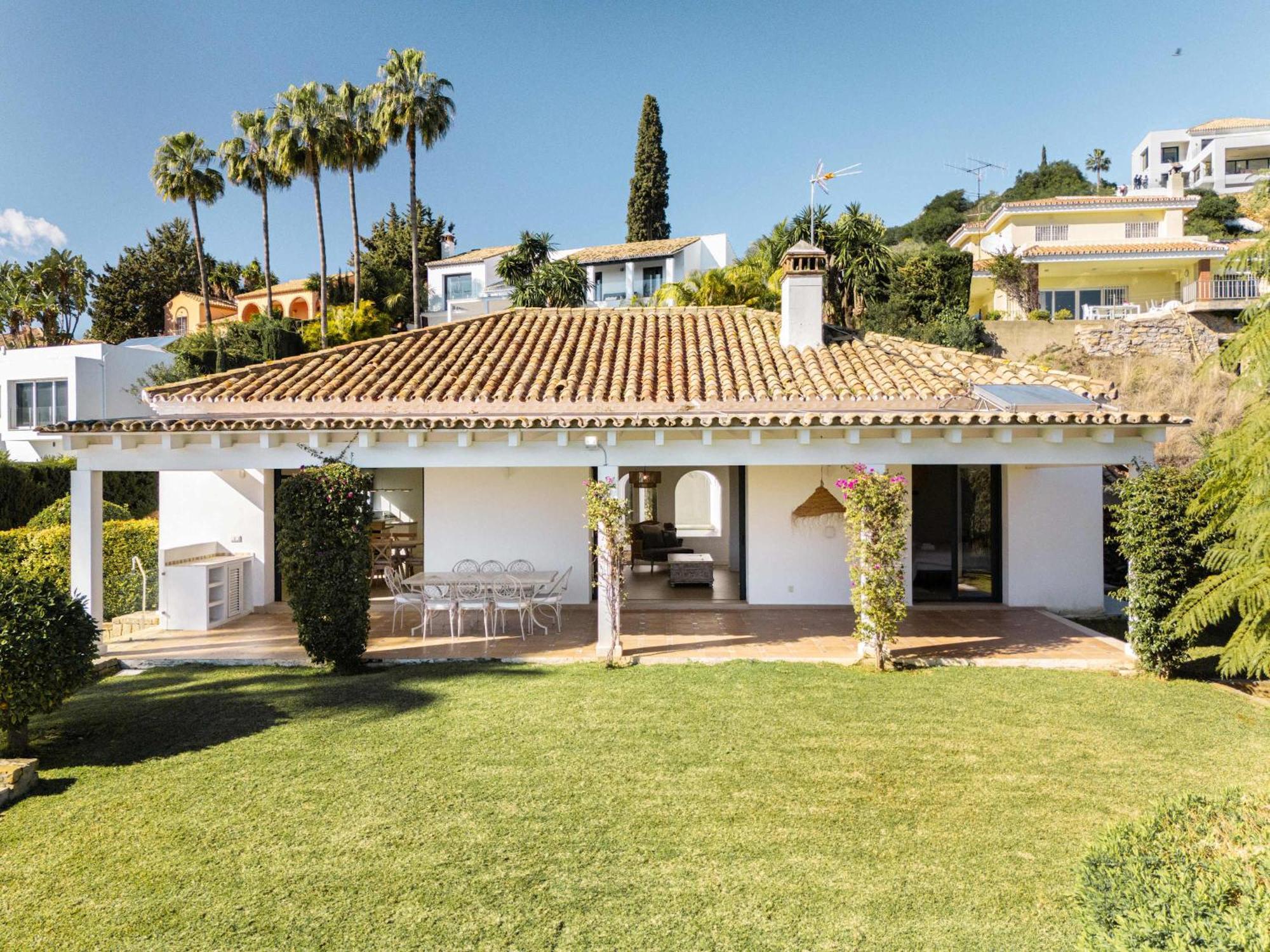 Capricho Front Golf Pool Views Villa Estepona